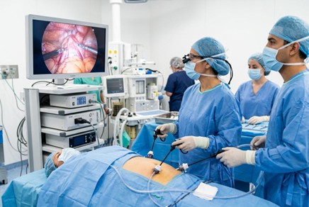CO2 insufflation during laparoscopic surgery in a hospital operating room.